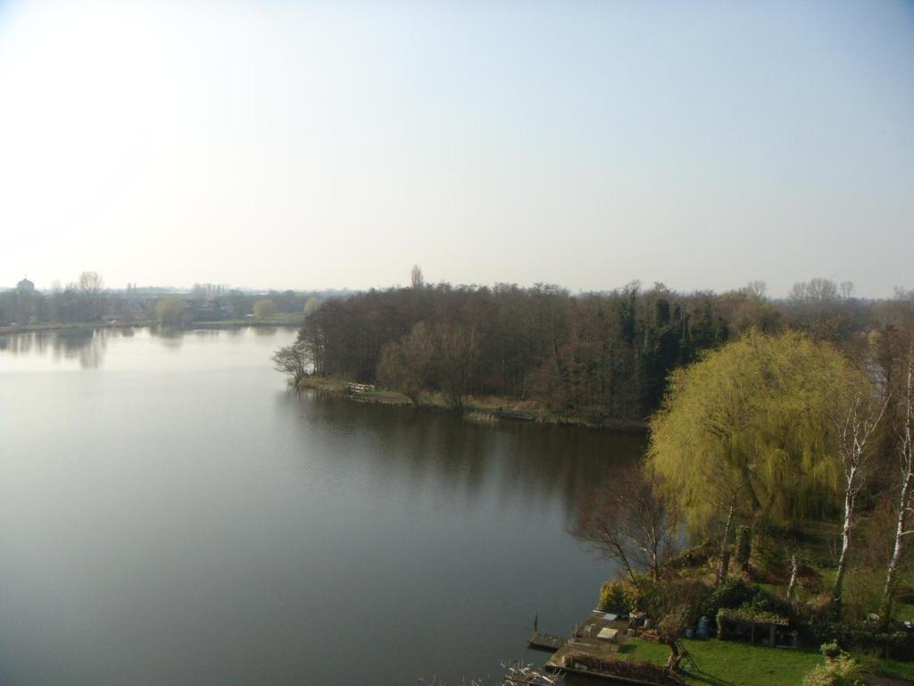 Hotel Restaurant Lakeside Uithoorn Exterior foto